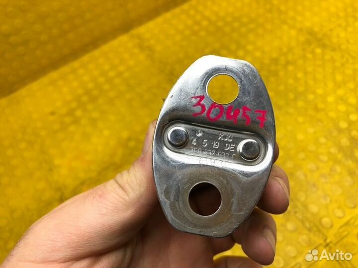 Ответная часть замка двери Skoda Kodiaq dbgc (DBG