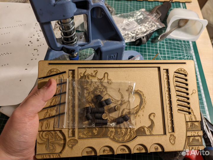 5 планшетов и оргнайзер