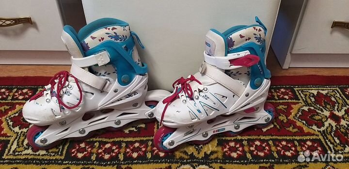 Продам детские (дев.) ролики и коньки