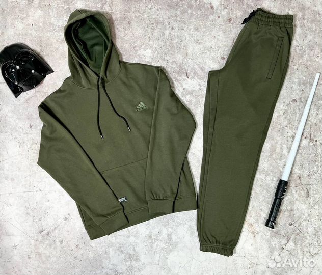 Спортивные костюмы Adidas