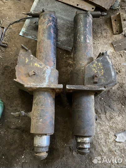 Гидроцилидры опор автокрана