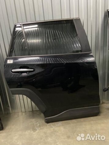 Задняя правая дверь черная Toyota Rav-4 50 2018-23