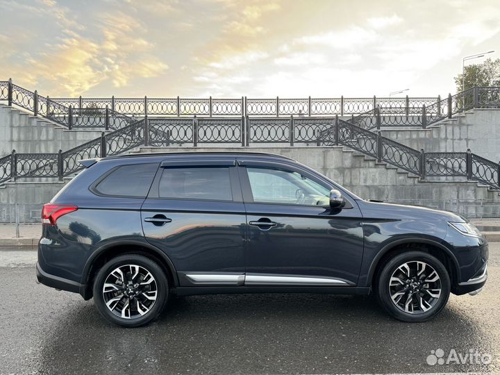 Mitsubishi Outlander 2.0 CVT, 2021, 23 000 км