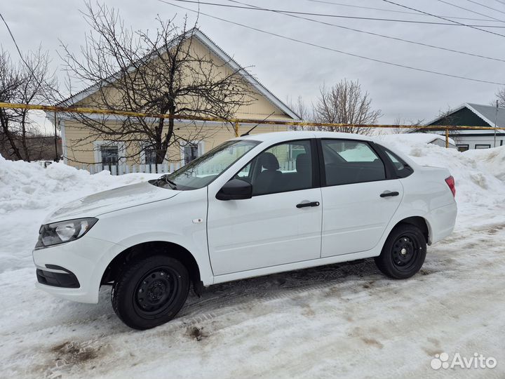 LADA Granta 1.6 МТ, 2024, 700 км
