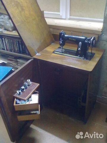 Швейная машинка