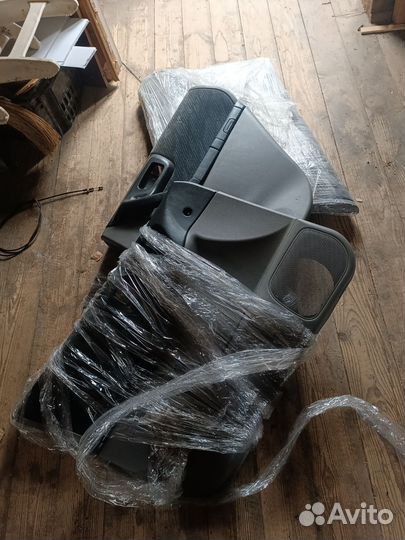 Карты дверей Субару Форестер SF5