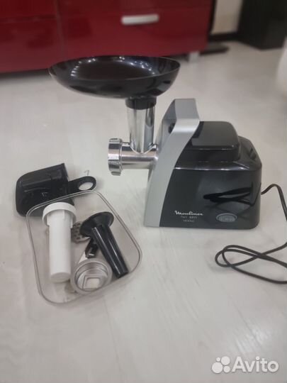 Мясорубка электрическая moulinex