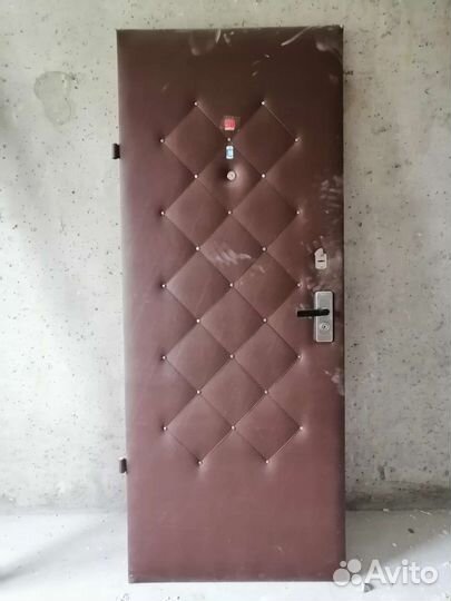 Дверь входная металлическая