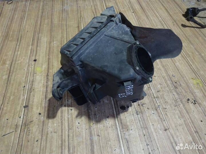 Корпус воздушного фильтра Volkswagen Passat B5