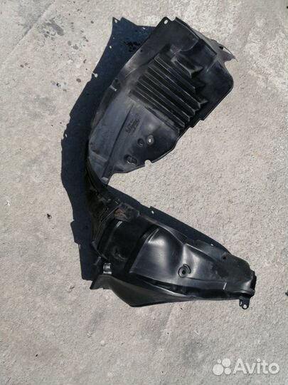 Подкрылок передний правый Mazda 6 GG