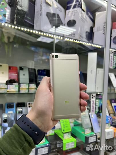 Xiaomi Mi 5S, 3/64 ГБ