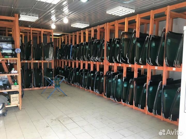 Лобовое стекло Ford Fiesta VI (2008)