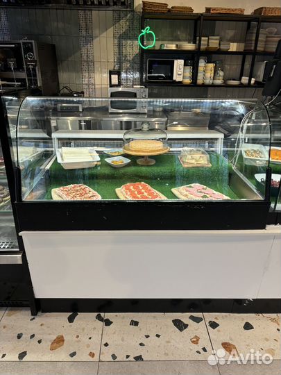 Холодильные витрины