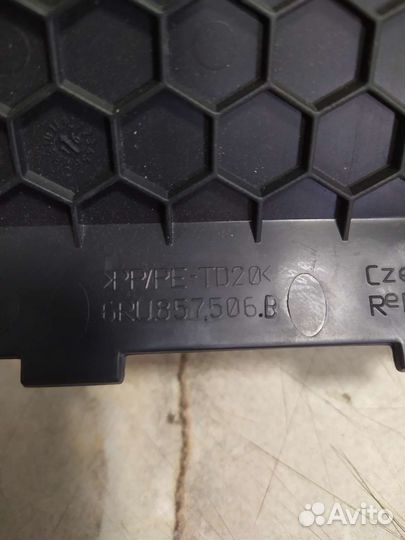 Крышка блока предохранителей volkswagen polo 5