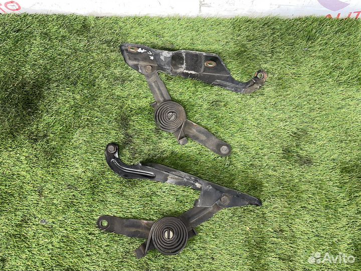 Петли капота Chevrolet Suburban GMT400