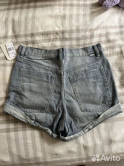 Женские джинсовые шорты billabong