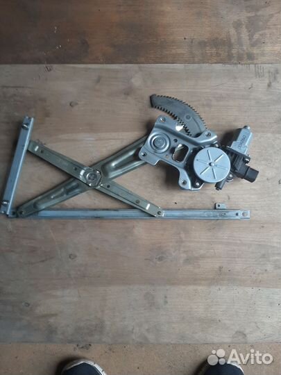 Стеклоподьемник водительск на митсубиси оутлендер