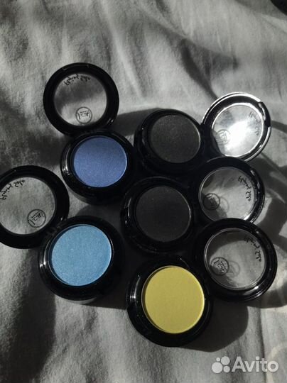 Тени для глаз Flying Solo от J.Cat Beauty