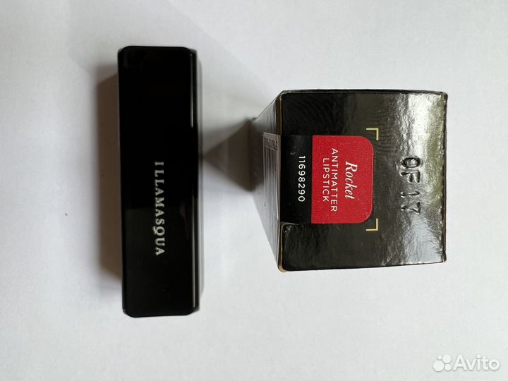 Красная помада Illamasqua Antimatter Rocket