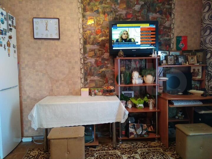 Комната 13 м² в 6-к., 6/9 эт.