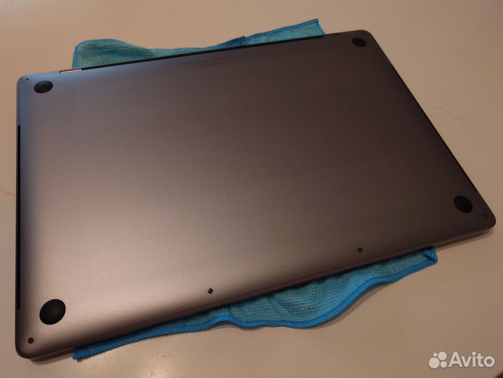 Ноутбук Apple MacBook Pro 15 2017 512 GB