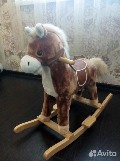 Музыкальная лошадка