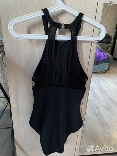 Купальник женский слитный 46 новый