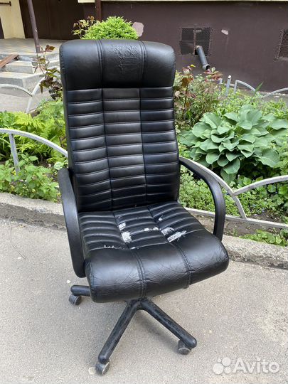 Компьтерное кресло Атлант