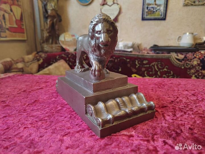 Скульптура СССР 70-ые гг. Лев с шаром, силумин