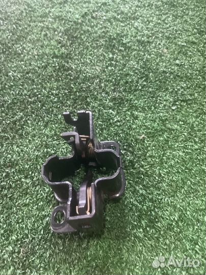 Замок капота Mercedes-Benz E-Class W211 272943