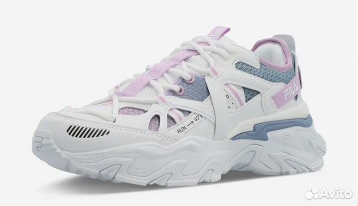 Кроссовки женские