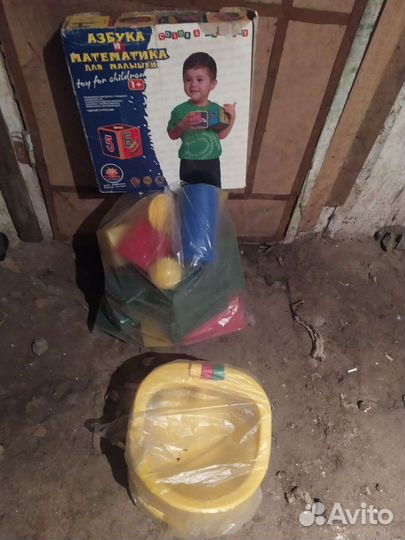 Детские развивающие игрушки