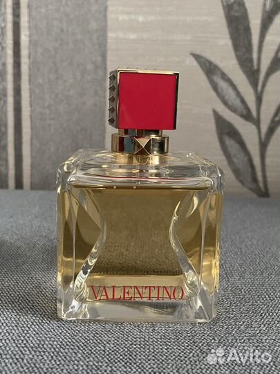 Парфюмерная вода Valentino voce viva