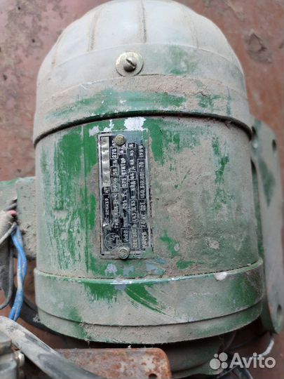 Электродвигатель с насосом