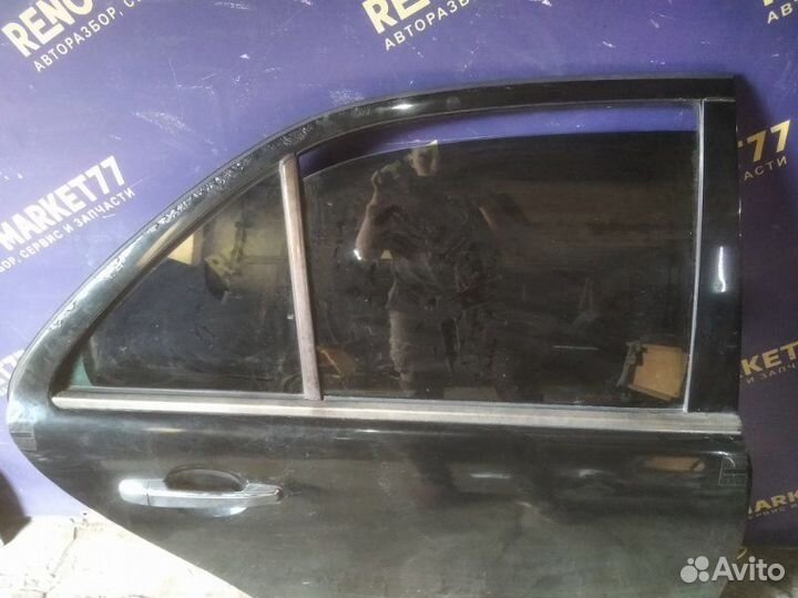 Дверь задняя правая Mercedes