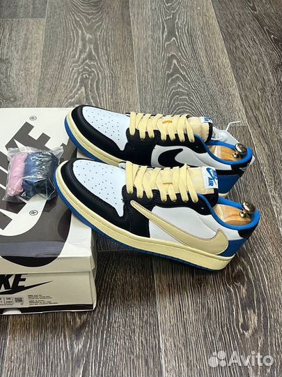 Кроссовки nike air jordan 1 low travis scott