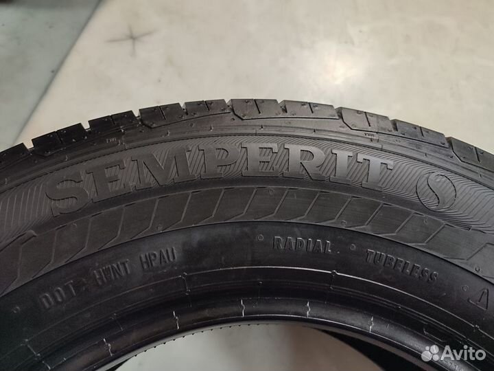 Semperit Van-Life 2 215/70 R15C 109R