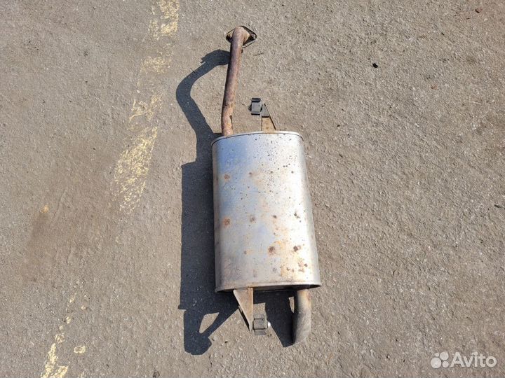 Глушитель(банка) на Toyota Corolla E120