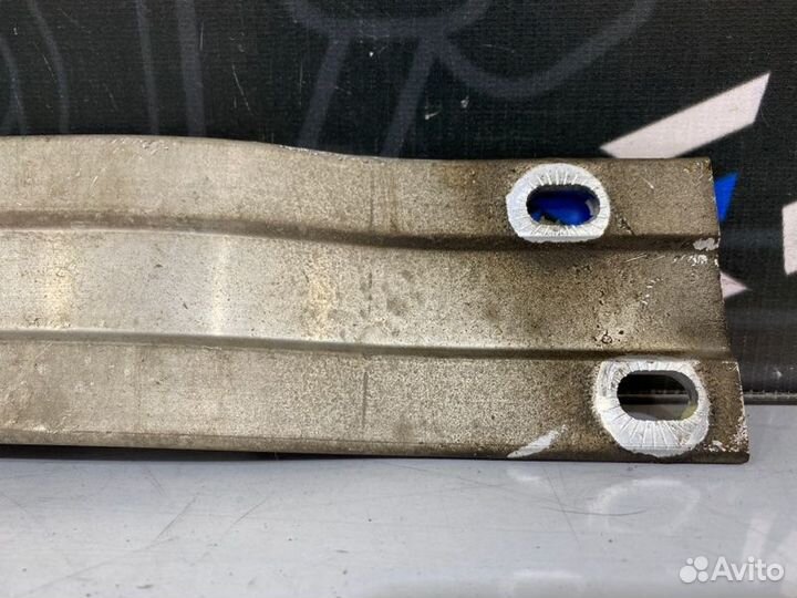 Кронштейн Audi A6 C6 BDW 2005