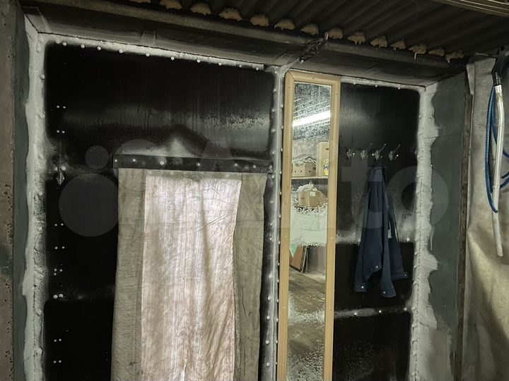 Гараж, > 30 м²