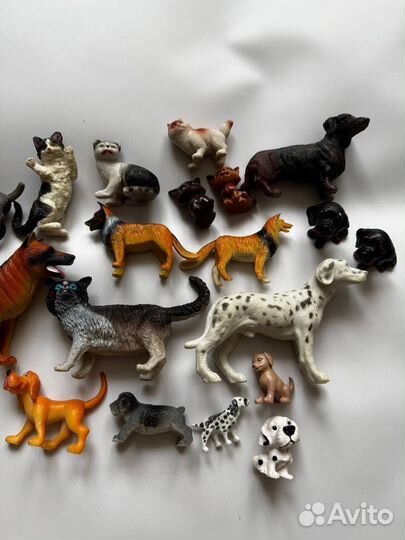 Игрушки собаки и кошки пакетом