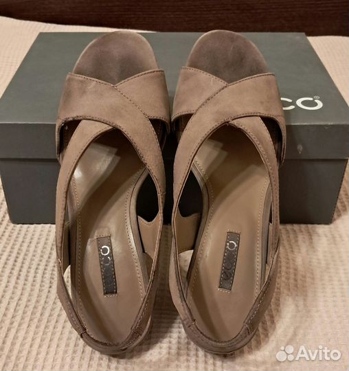 Босоножки женские ecco