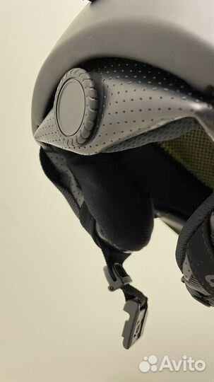 Горнолыжный шлем uvex ultra pro