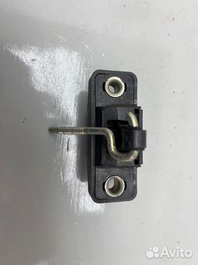 Замок багажника Renault Logan 2 K7MA812 2018