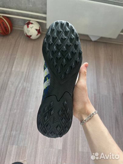 Adidas predator сороконожки