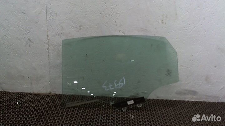 Стекло боковой двери Honda Civic 2015, 2018