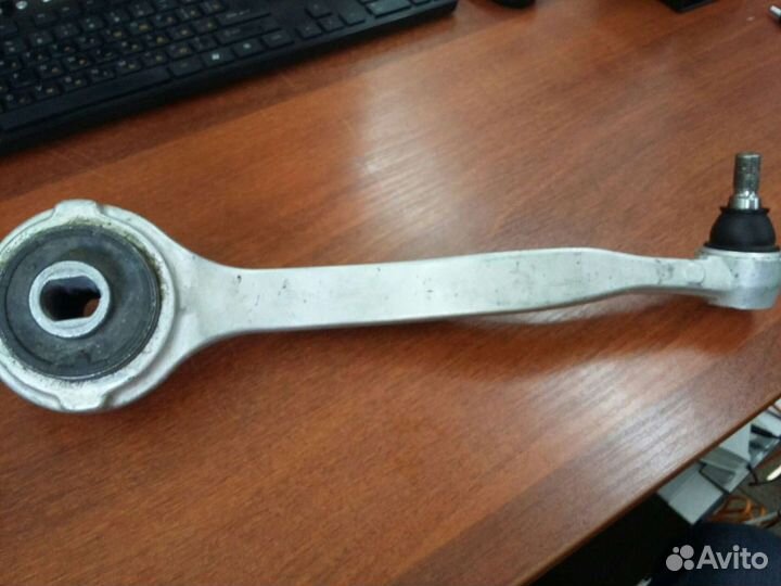 Рычаг нижний правый mercedes (C203, C209, R171)