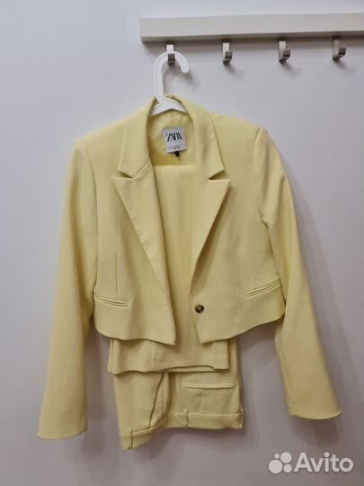 Брючный костюм zara 48