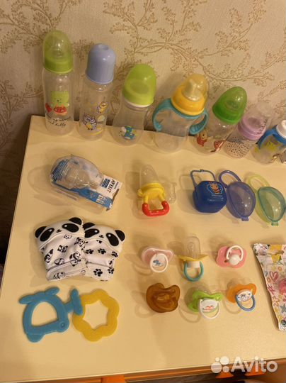 Бутылочки, соски, грызунки, наблеры, контейнеры
