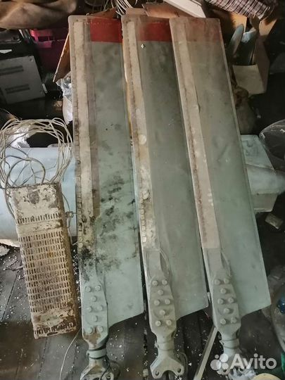 Лопасти рулевого винта вертолёта